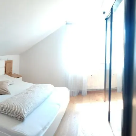 Lejlighed Festl - Naehe Messe Muenchen, Therme Erding *