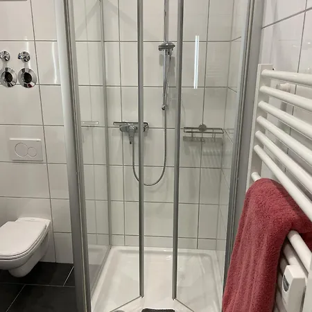 Festl - Naehe Messe Muenchen, Therme Erding * Forstern